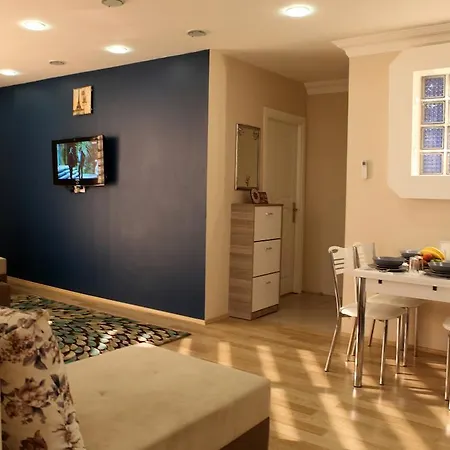 Serra Suites